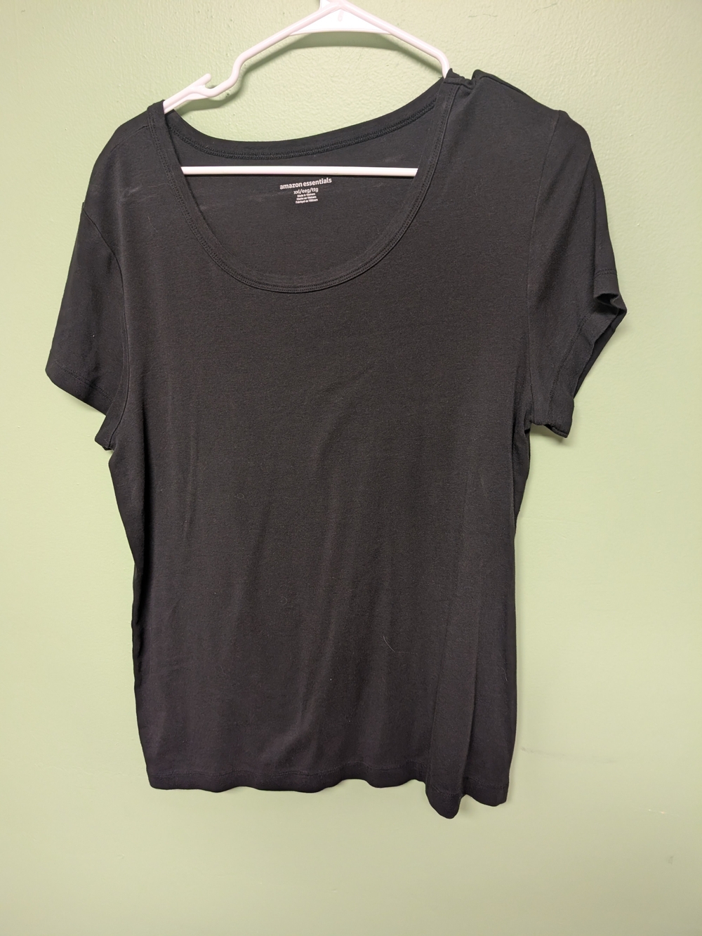 Amazon Essentials Women's Black Scoop Neck Short Sleeve Tee - 2 Shirts